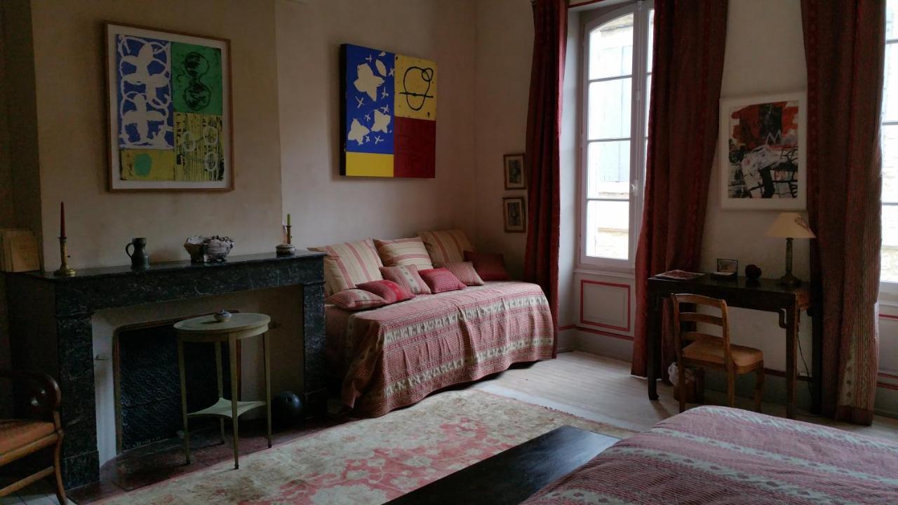 La Chambre De Diane Lectoure Exterior photo